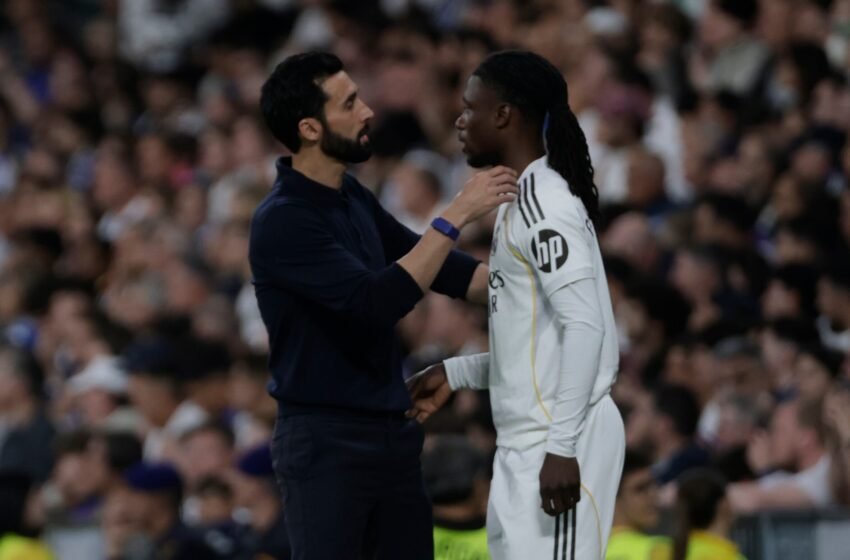  Un Bernabéu rendido vuelve a pitar a Vinicius, culpa a Camavinga y silba a Mbappé