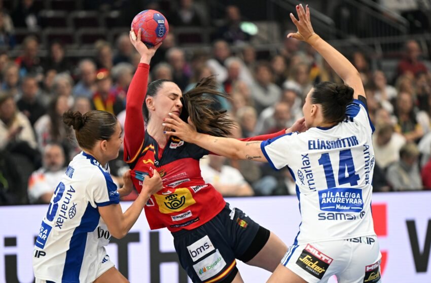  España gana con susto a Islandia y todavía se aferra a las matemáticas en el Mundial femenino de balonmano