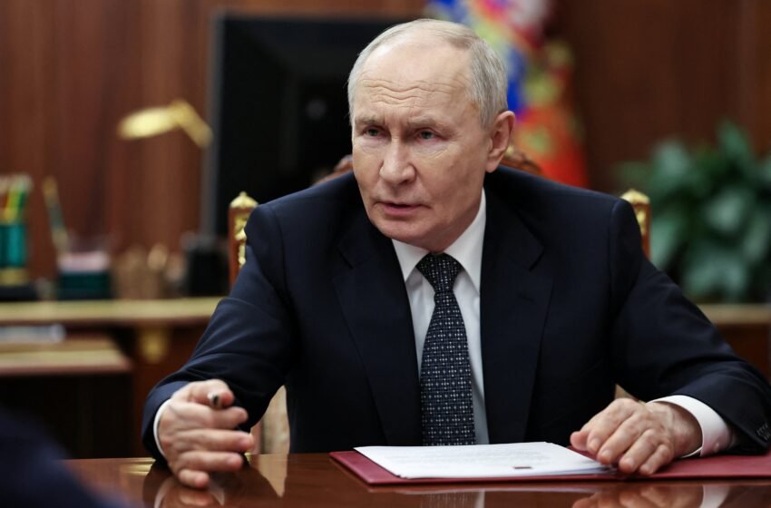  Grecia gana el pulso y la UE aprueba un paquete de sanciones a Rusia menos ambicioso de lo previsto