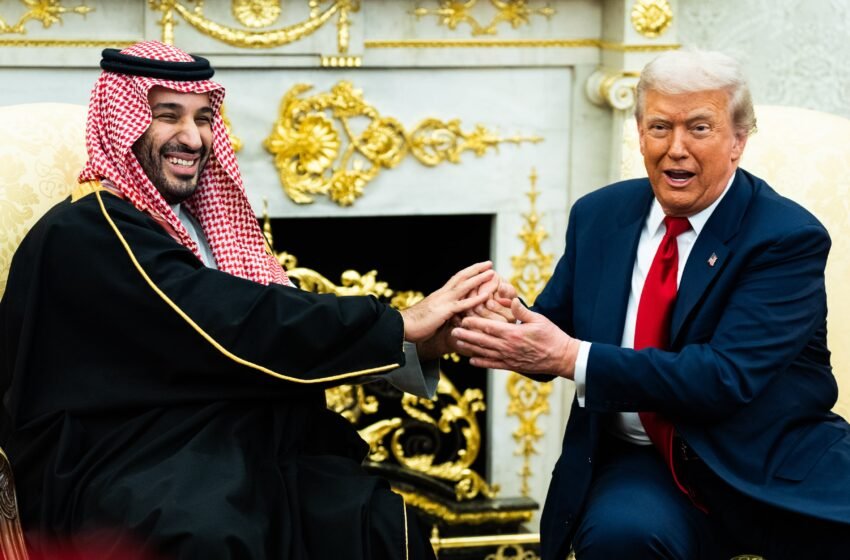  Trump autoriza un pacto nuclear que permitirá a Arabia Saudí enriquecer uranio