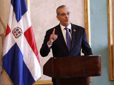  Luis Abinader felicita a locutores en el Día Nacional del Locutor