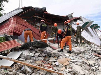  Derrumbe de edificio en Manila: 19 trabajadores atrapados