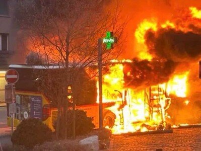  incendio de autobús postal en Suiza provoca seis muertes