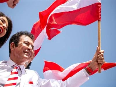  Nasralla toma leve ventaja al reanudarse conteo de votos en Honduras